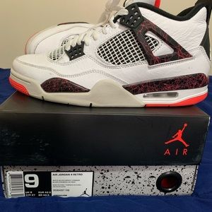 Jordan 4 Retro. Still is good condition.